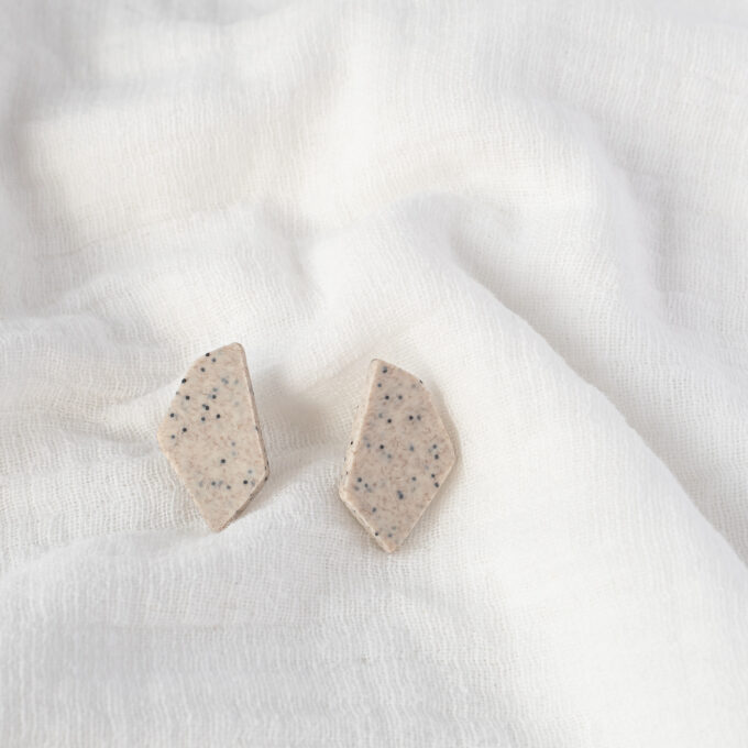 Hooked Stud Mini - Tinted Essentials - Afbeelding 5
