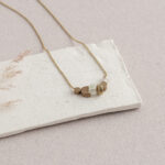 Brass beads & quartz necklace - Afbeelding 2