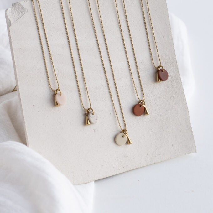 Tiny necklace - Tinted Essentials
